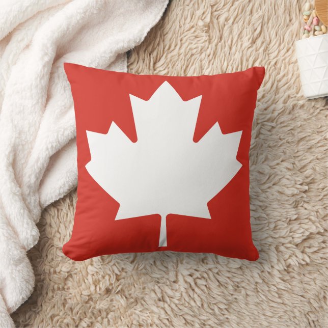 Show off your colours - Canada Throw Pillow (Blanket)
