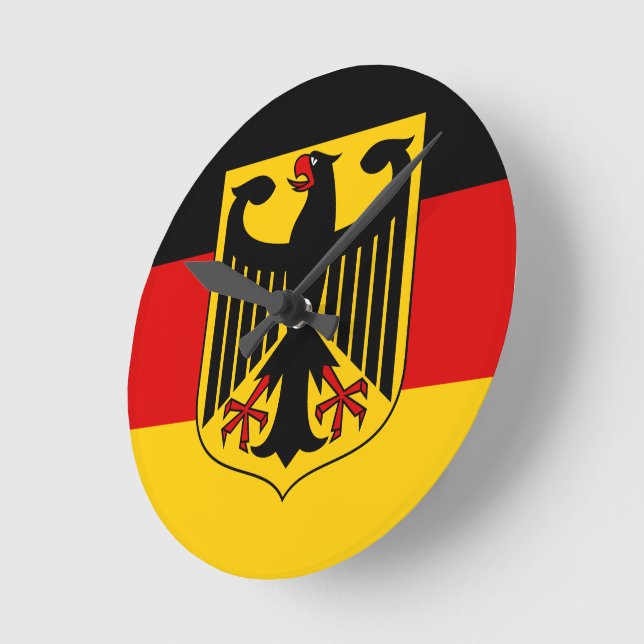 Show off your colours - Germany Round Clock (Angle)