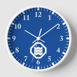 Shrinkage-shaped Kanji for three on tray Clock