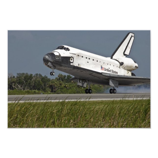 Shuttle Endeavour landing Kennedy Space Centre Photo Print (Front)