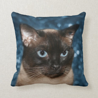 Siamese cat face throw pillow
