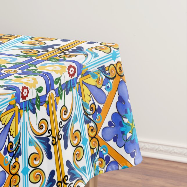 Sicilian style,majolica,lemons           tablecloth (In Situ)