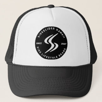 SIDESLIDER™ BRAND TRUCKER BLACK BADGE HAT