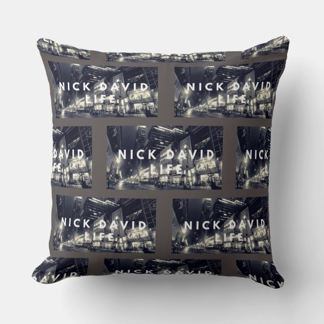 SIGNATURE Square Pillow (Front)