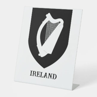Signe De Table Armoiries irlandaises Art minimaliste noir et blan