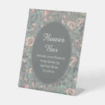Bar à fleurs de mariage champêtre rose poudrée et