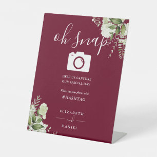 Signe De Table Burgundy Vert Floral Script Oh Snap Photo
