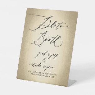 Signe De Table Calligraphie Script Gold Photo Booth Mariage