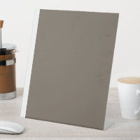 Créer un espace de vie élégant avec un mur Brown e
