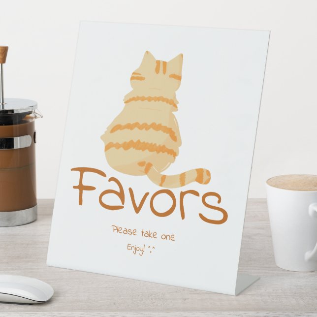 Signe De Table Cute Fat Orange Cat Baby Shower Favors (In SItu)