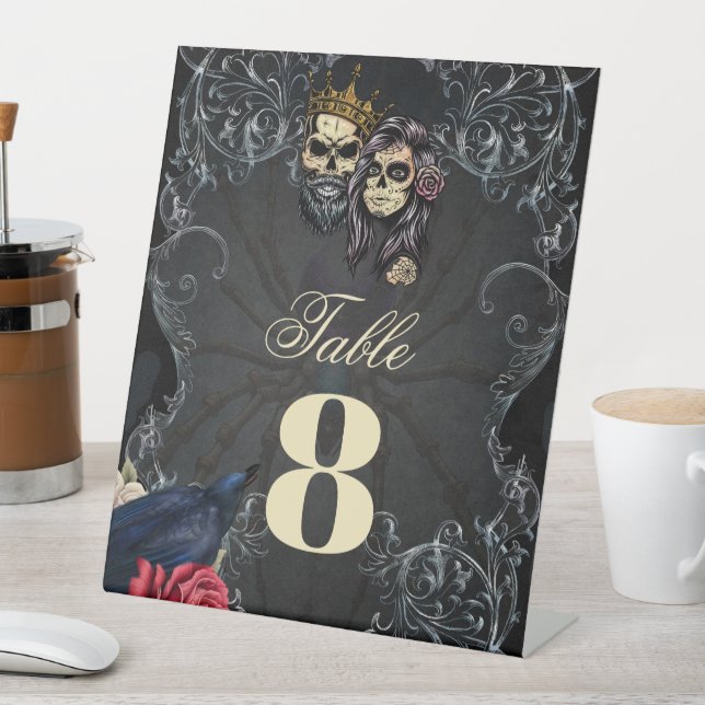 Signe De Table Design mariage gothique foncé avec crânes (In SItu)