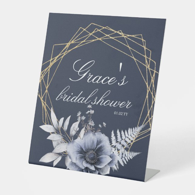 Signe De Table Élégant Script Floral Dusty Fête des mariées bleue (Recto)