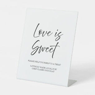 Signe De Table Élégant Script Minimal Love is Sweet White Mariage