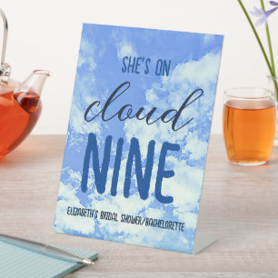 Signe De Table Elle est Sur Cloud Nine ! Fête des mariées/Bachelo