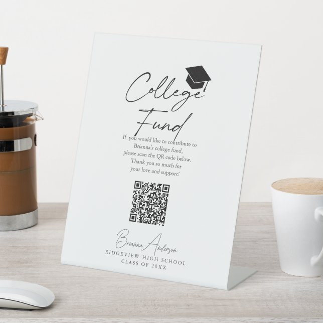 Signe De Table Fonds du collège de Cap Graduation Script (In SItu)