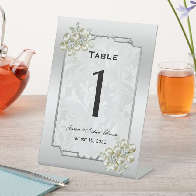 Signe De Table Jeu floral classique, Mariage encadré d'argent (In SItu)