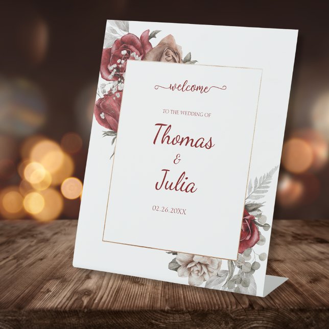 Signe De Table Mariage élégant avec fleurs bourguignonnes Bienven (Elegant Wedding with Burgundy Florals Welcome Pedestal Sign)