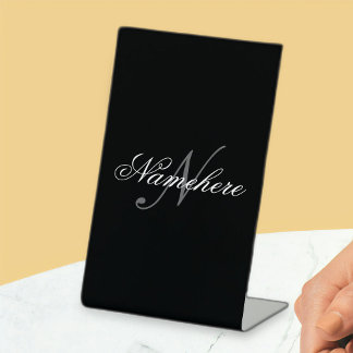Signe De Table Monogramme de nom noir et blanc personnalisé uniqu