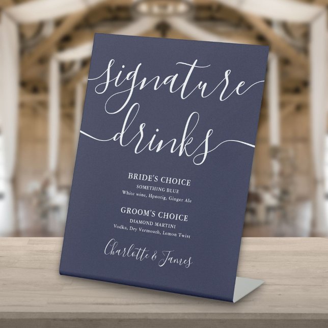Signe De Table Navy Blue Modern Script Mariage Signature Boissons (Navy Blue Modern Script Wedding Signature Drinks Pedestal Sign)