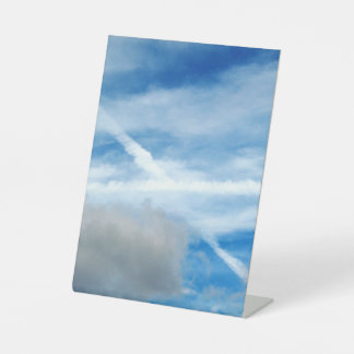 Signe De Table Photo d'une croix parmi les nuages