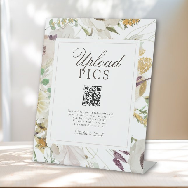 Signe De Table  PICS HAPPEN! Modern Spring Wedding Gallery (PICS HAPPEN! Modern Spring Wedding Gallery Pedestal Sign)