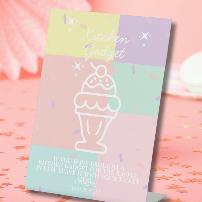 Signe De Table Raffle de gadget de cuisine rétro (Retro Kitchen Gadget Raffle Pedestal Sign)