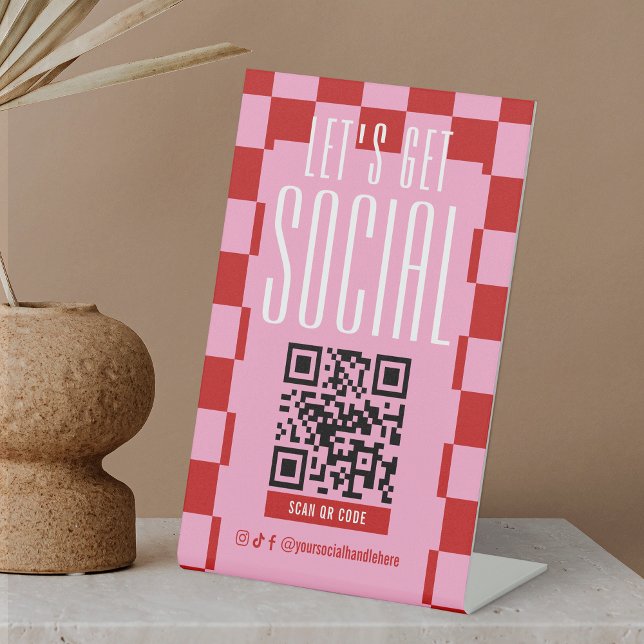 Signe De Table Retro Red & Pink Social Media Scannable QR Code (Créateur téléchargé)