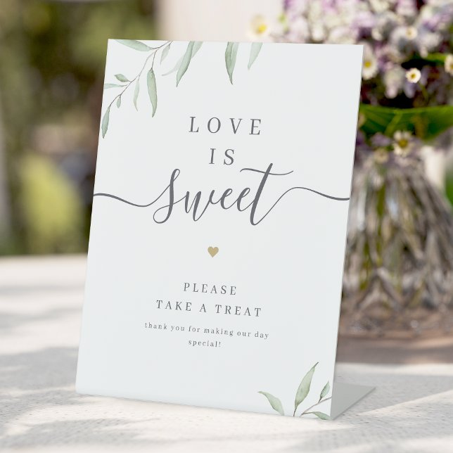 Signe De Table Script vert minimal rustique L'amour est doux (Minimal greenery script rustic Love is Sweet Pedestal Sign)