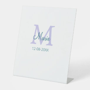 Signe De Table simple minimum ajouter nom monogramme violet vert