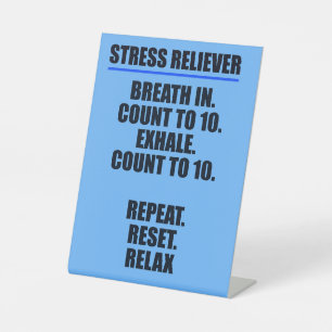 Signe De Table Symbole du bureau de secours pour le stress Relax
