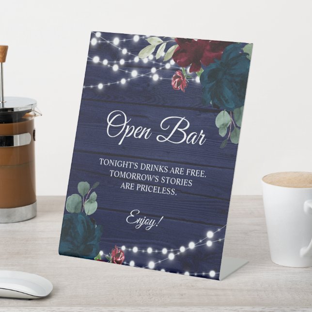 Signe De Table Symbole Floral Rustique en bois ouvert Marsala & N (In SItu)