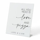 Tout Ce Dont Vous Avez Besoin Est Amour Et Pizza M