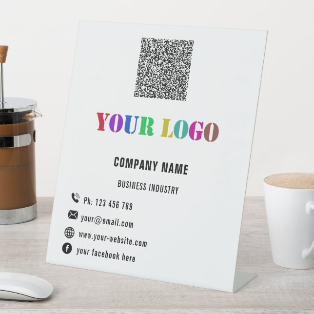 Signe De Table Votre Logo Texte et Code QR Modèle de signalisatio (In SItu)