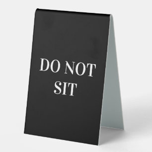 Signes de bureau de style de tente verticale simpl