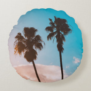 Silhoette of palm tree round pillow