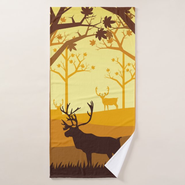 Silhouette de caribou dans la forêt sur la mer d'a (Serviette de bain)