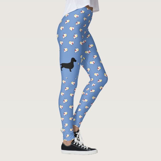 Silhouette de Dachshund avec Leggings Bleus Coeurs (Droite)