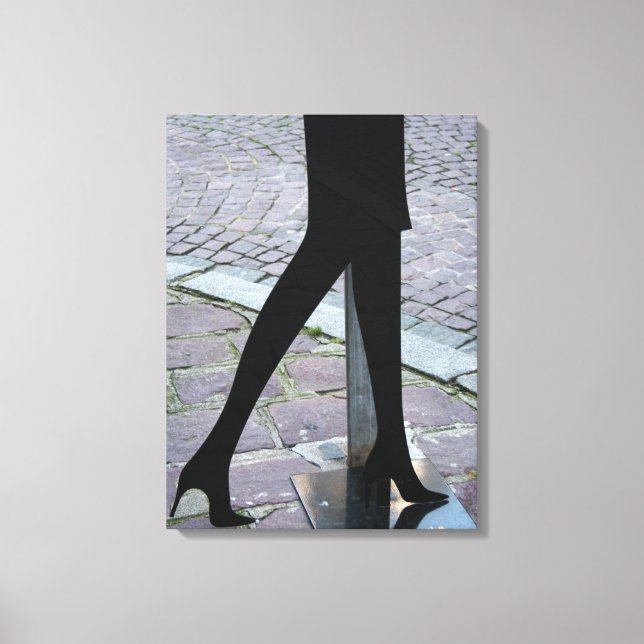 Silhouette des jambes sur la toile du coin (Recto)