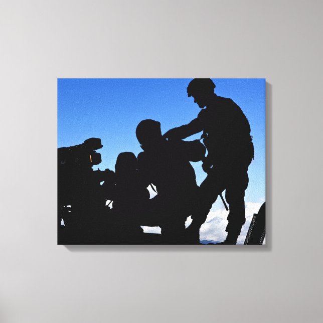 Silhouette of soldiers canvas print (Front)