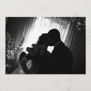Silhouette romantique sur faire-part de mariage