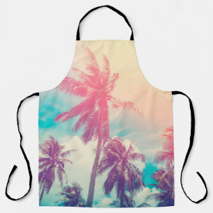 Silhouette tropical palm tree with sun light on su apron