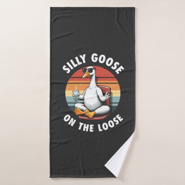 Silly Goose on the Loose Meditation Yoga Retro Bath Towel (Bath Towel)