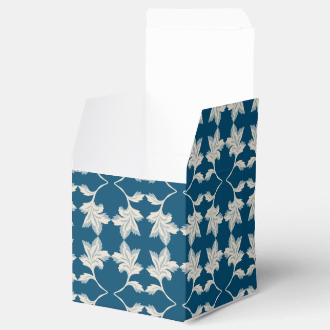Silver Blue Winding Leaves Favor Box (Opened)