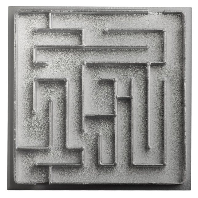 Silver maze tile (Front)
