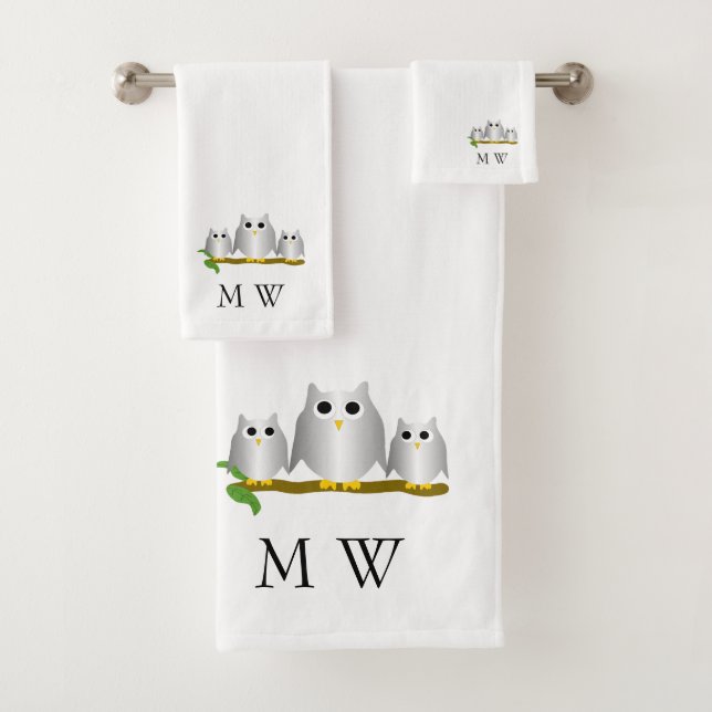 Silver Owls Design Monogrammed Bath Towel Set (Insitu)