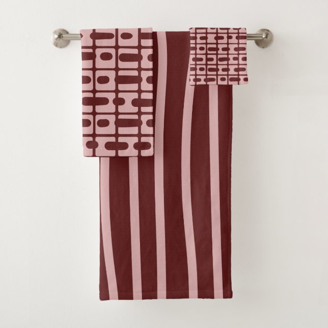 Simple Abstract Burgundy Pink Pattern Bath Towel Set (Insitu)
