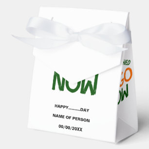 SIMPLE CONTEMPORARY CLEAN WHITE FASHIONABLE CLIENT FAVOR BOX