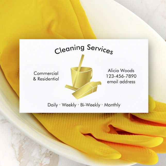 Simple House Cleaning Services Business Card (Creator Uploaded)
