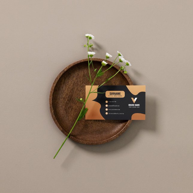 Simple Luxury  Business Card (Creator Uploaded)