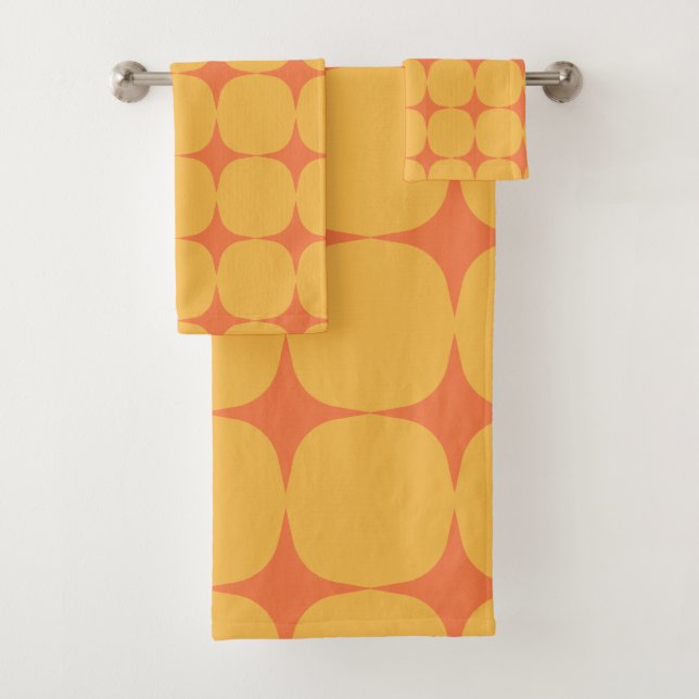 Simple Mid Century Modern Yellow Orange Pattern Bath Towel Set (Insitu)